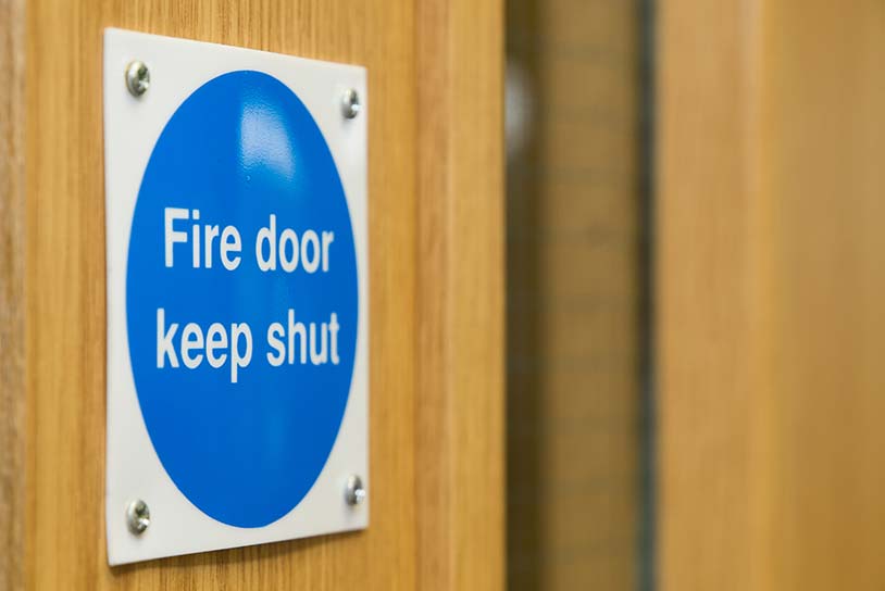 GGS-Fire-Safety-Fire-Door-Keep-Shut